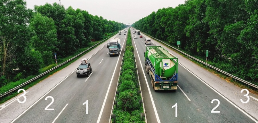 B&iacute; quyết l&aacute;i xe đường d&agrave;i an to&agrave;n dịp Tết 2026 cho người mới - Ảnh 2