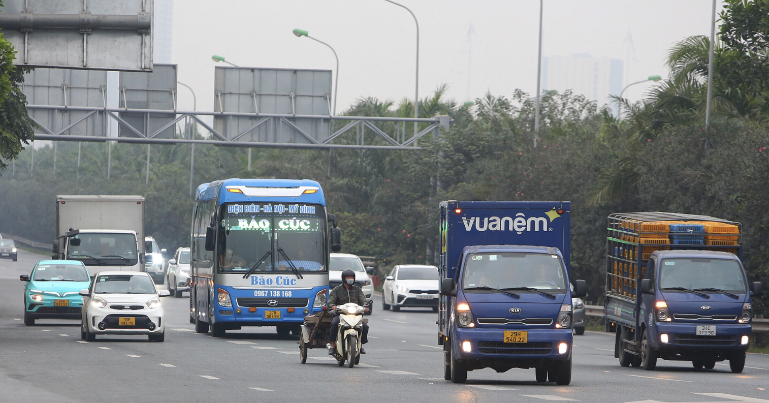 Cấm Xe Tải Trên 2 Tấn Vào Nội Đô Hà Nội Ban Ngày: Cẩm Nang Toàn Tập Cho Tài Xế